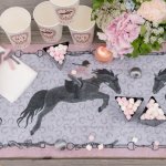 mini3-decoration-chemin-de-table-equitation.jpg