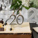 mini3-bougie-argent-chiffre-18-gateau-anniversaire.jpg