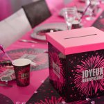 mini3-joyeux-anniversaire-fete-rire-amusement-tirelire-impression-couleur-jetable-decoration-carton-carree-promotion-qualite-theme-5.jpg