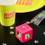 mini3-diamant-acrylique-couleur-decoration-table-fete-mariage-superbes-3.jpg