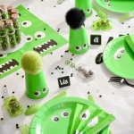 mini3-assiette-theme-carton-rigolo-fete-anniversaire-amusement-yeux-vert.jpg