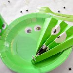 mini3-serviettte-theme-yeux-rigolos-fete-ambiance-marrant-amusement-table-decoration.jpg
