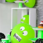 mini3-ballon-baudruche-yeux-rigolo-vert-amusement-fete-anniversaire-3.jpg