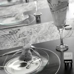 mini3-chemin-de-table-musique-theme-beau-noir-blanc-fete-ceremonie-.jpg