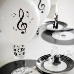 mini3-set-table-vinyle-noir-blanc-fete-ceremonie-decoration-musique-2.jpg