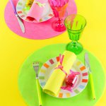 mini3-set-table-rond-couleur-paillettes-bougie-etoile-flamme-ruban-bolduc-cadeaux-effet-marque-place-etoile-boule-plexi-ballon-baudruche-helium-gonfler-assiette-13.jpg