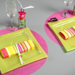 mini3-set-table-rond-couleur-paillettes-bougie-etoile-flamme-ruban-bolduc-cadeaux-effet-marque-place-etoile-boule-plexi-ballon-baudruche-helium-gonfler-assiette-16.jpg