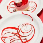 mini3-assiette-rouge-blanc-coeur-pvc-chemin-table-coeur-valentin-saint-mariage-gobelet-boire-fete-ceremonie-salle-decoration-table-etoile-2.jpg