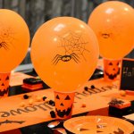 mini3-97_70343-halloween-nuit-peur-enfant-assiette-champignon-boule-verre-disco-facettes-tenture-plastique-brillant-mat-serviette-disco-theme-fete-ceremonie-table-.jpg