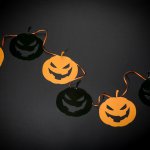 mini3-94_70303-halloween-nuit-peur-enfant-assiette-champignon-boule-verre-disco-facettes-tenture-plastique-brillant-mat-serviette-disco-theme-fete-ceremonie-tabl.jpg