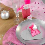 mini3-88_2462-chemin-table-decoration-fete-ceremonie-invites-couleurs-ambiance-.jpg
