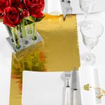 mini3-81_resto-verso-bicolore-neige-chemin-table-decoration-fete-ceremonie-invite-salle-or-argent-pas-cher-beau-2.jpg