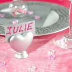 mini3-82_700marque-place-coeur-fete-ceremonie-salle-table-invite.jpg