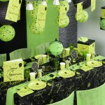 mini3-fete-salle-ambiance-table-ceremonie-anniversaire-mariage-bapteme-communion-couleur-decoration-coeur-plume-classe-joyeux-banderole-3.jpg