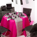 mini3-fete-salle-ambiance-table-ceremonie-anniversaire-mariage-bapteme-communion-couleur-decoration-coeur-plume-classe-joyeux-banderole-6.jpg