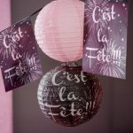 mini3-fete-salle-ambiance-table-ceremonie-anniversaire-mariage-bapteme-communion-couleur-decoration-coeur-plume-classe-joyeux-banderole-theme-football-1-3.jpg