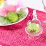mini3-fete-decoration-salle-table-macaron-pince-couleur-ceremonie-anniversaire-3.jpg