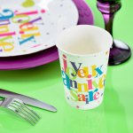 mini3-anniversaire-festif-couleur-multicolore-gobelet-decoration-salle-table-fete-ceremonie-3.jpg