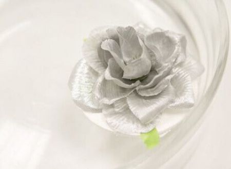 rose flottante argent 