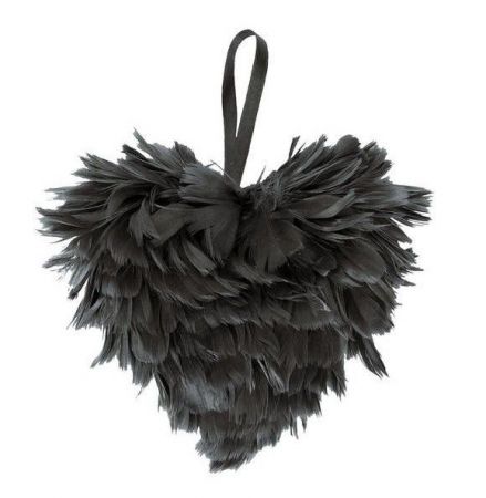 petit coeur plume decoration salle noir 