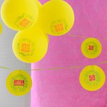 mini3-ballon-joyeux-anniversaire-vert-jaune-decoration-salle-70334-1.jpg