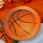 mini3-1227ora-carton-assiettes-basketball-jetable-anniversaire.jpg